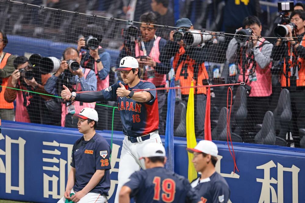 大谷翔平を追いかけるカメラ、カメラ、カメラ