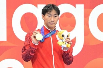 世界新記録で男子２００ｍ平泳ぎを制した大橋信