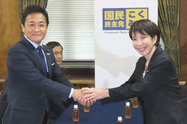 高市首相と握手する玉木代表だが…