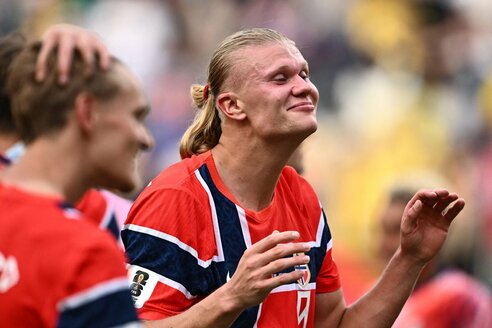 北中米W杯】ノルウェー代表ハーランド 魔人ブウに似ていると大バズリ