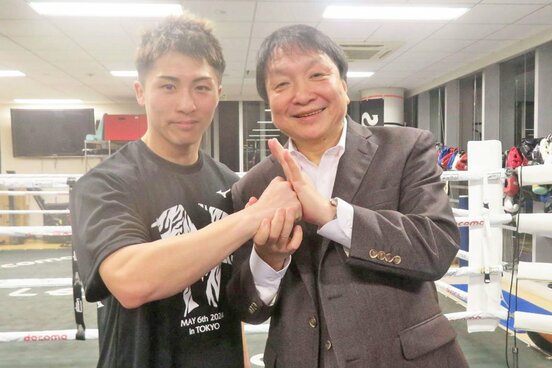 井上尚弥(左)と大橋秀行会長(大橋ジム提供)
