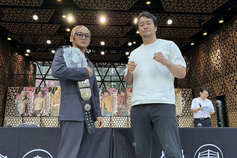 新日本・田口隆祐(右)の挑戦を受けるユニバーサル王者の須見和馬