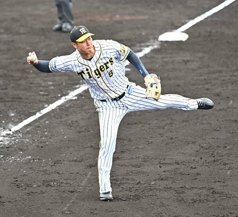  佐藤輝の三塁手起用はありかなしか