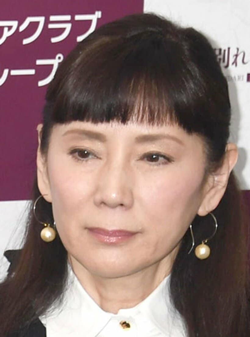 検査結果を報告した秋野暢子