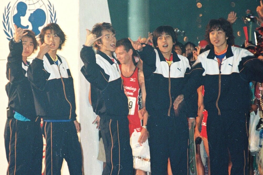 ハワイでデビューイベントを行った嵐(1999年)