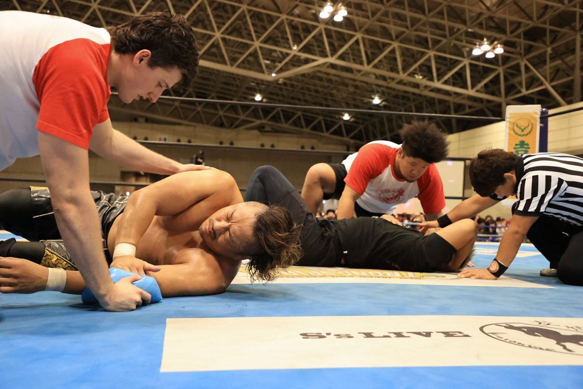 写真:【新日本】毘沙門 STRONG2連戦でタイトル連闘へ ゲイブ&コグリンに「教育し直してやる」 | 東スポWEB