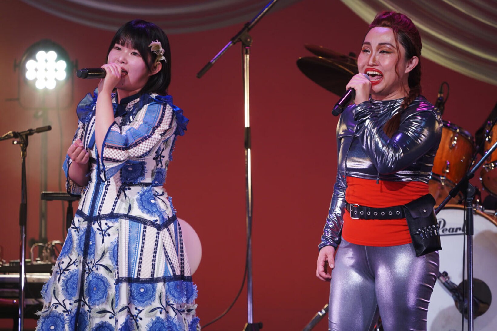 ＳＴＵ４８の池田裕楽がキンタロー。をゲストに迎え熱唱（Ｃ）ＳＴＵ