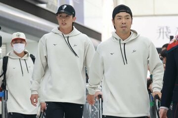 周東佑京と近藤健介