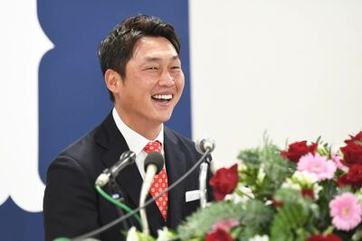新井新 写真：【広島】新井新監督が就任会見「ファンが見ていてワクワクする