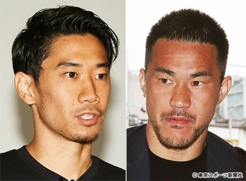  香川（左）と岡崎に待ち受ける未来は…