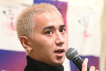 自身の店を閉店するこめお