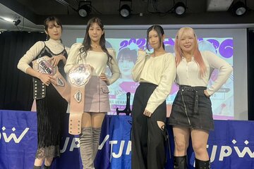 会見に出席した（左から）上福ゆき、上原わかな、風城ハル、愛野ユキ