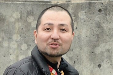 スリムクラブ・内間政成