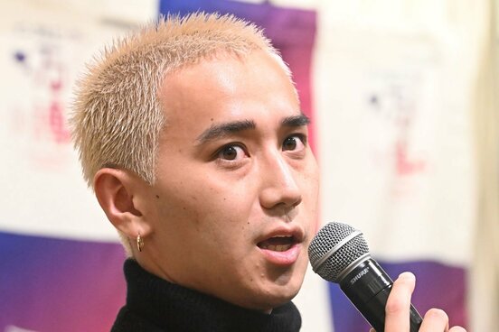 自身の店を閉店するこめお