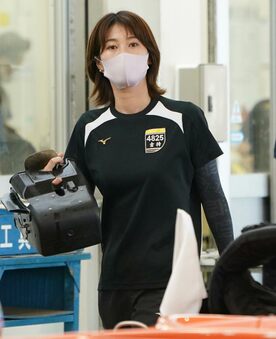  元水球日本代表の倉持莉々