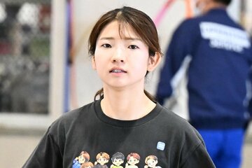 登みひ果