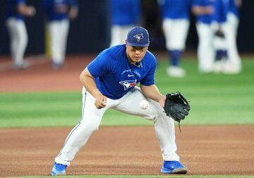 調子を落としている岡本和真（ロイター）