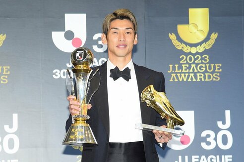 Jリーグアウォーズ】3冠の大迫勇也 合計400万円！気になる賞金の