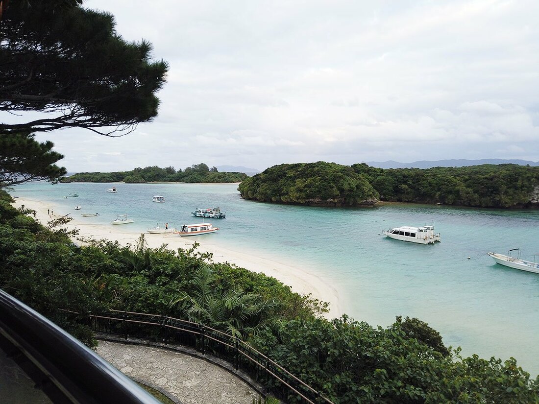 まだ夏のようなムードだった訪問先の石垣島