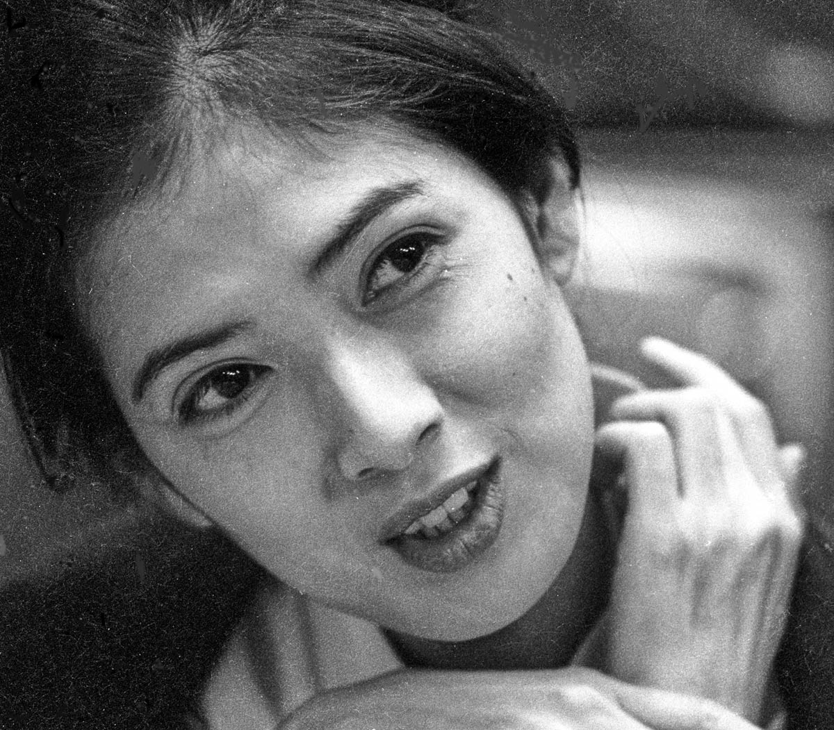 写真：28歳いしだあゆみ 「ふと思うんです…私、なんでこんなことし