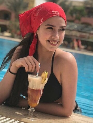  インスタグラムから@azagitova