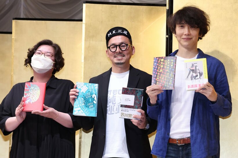 左から一穂ミチ氏、松永Ｋ三蔵氏、朝比奈秋氏