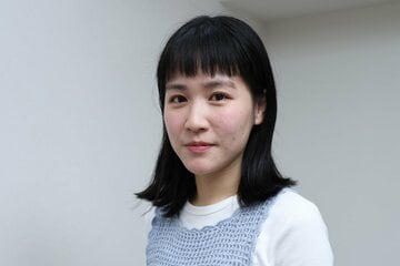 漫才協会に入会を希望している辻凪子