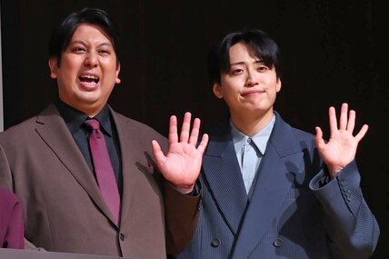 ジャンボたかお(左)と池田直人