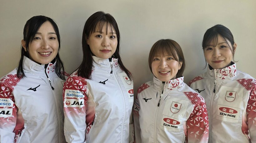 左から藤沢五月、吉田知那美、鈴木夕湖、吉田夕梨花（ⓒJCA）