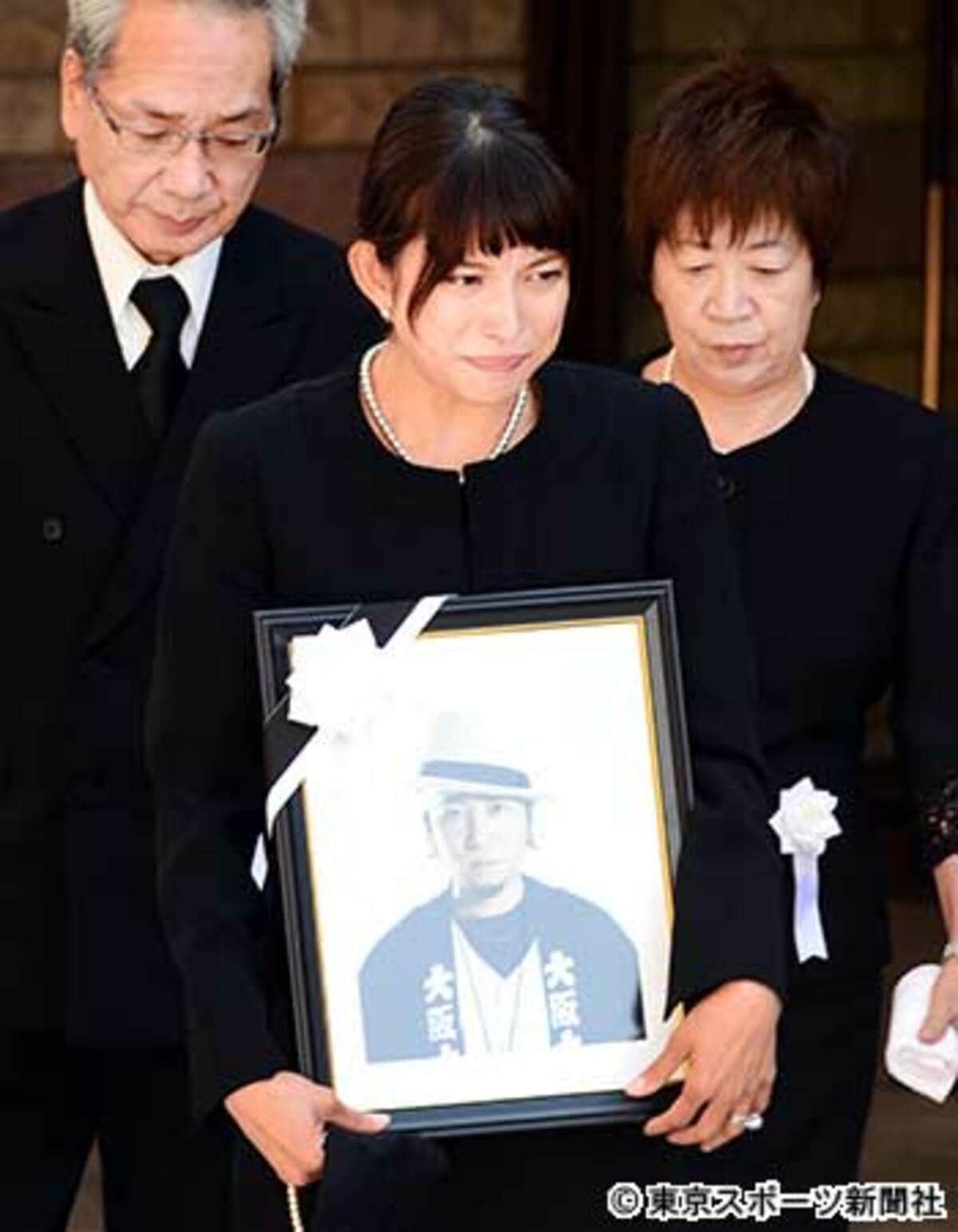 上原 多香子 元 旦那