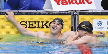  レースを終え、納得の笑顔の瀬戸(左)。右は小方（代表撮影）