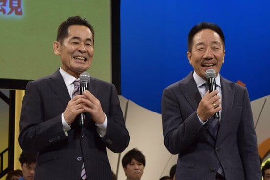 中田ボタン(左)と相方の中田カウス