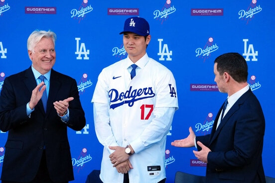 ドジャースに迎え入れられた大谷