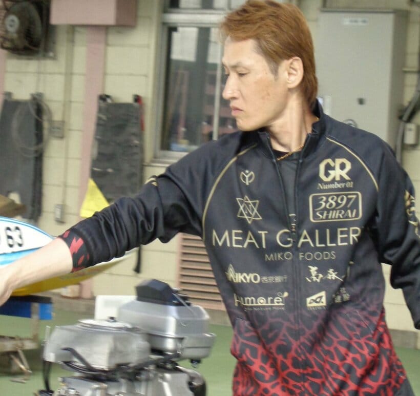 白井英治