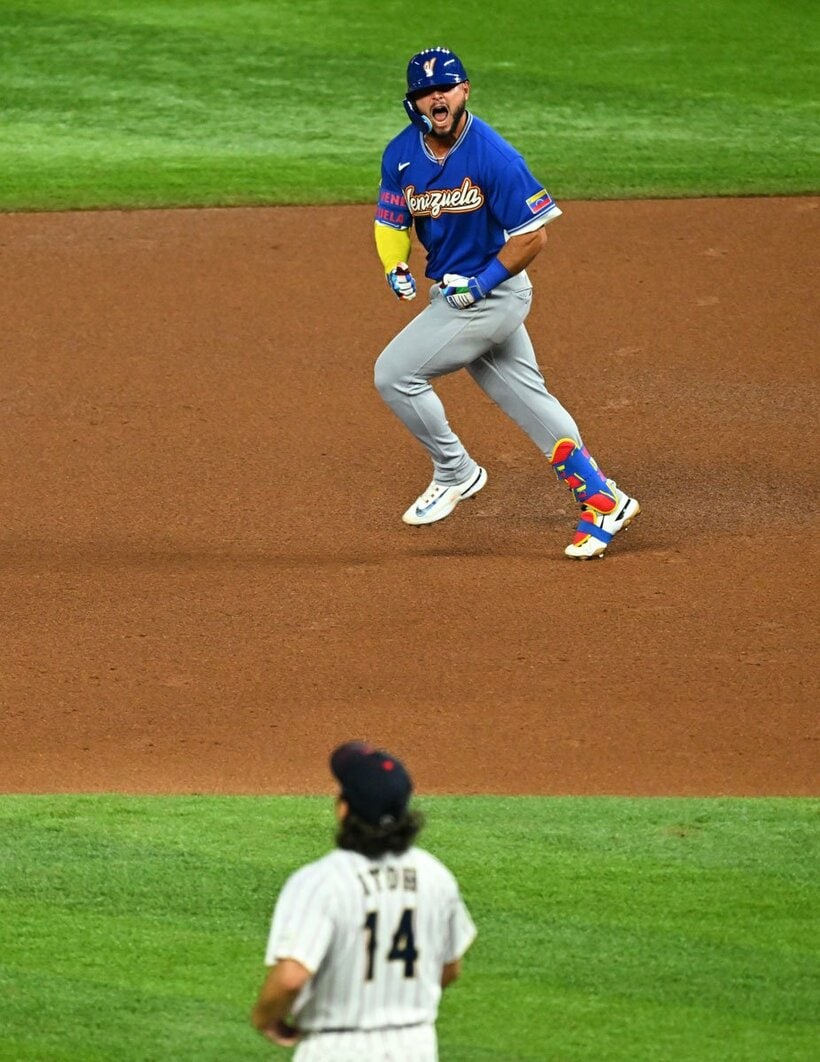 ６回表、アブレイユに逆転３ランを浴びた伊藤大海