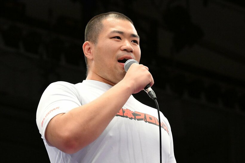 デビュー戦の報告をする塙元輝