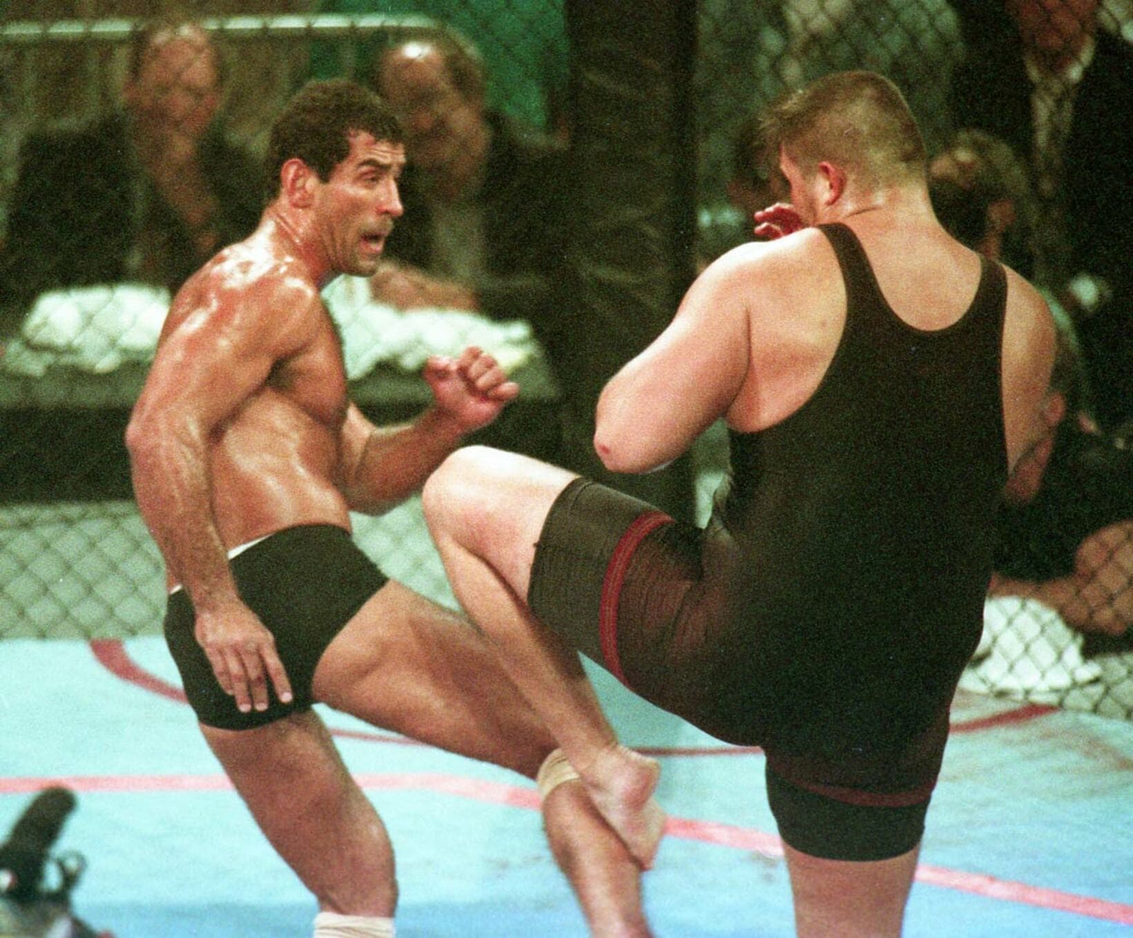 ＵＦＣ王者にもなったマルコ・ファス（左）（95年9月）