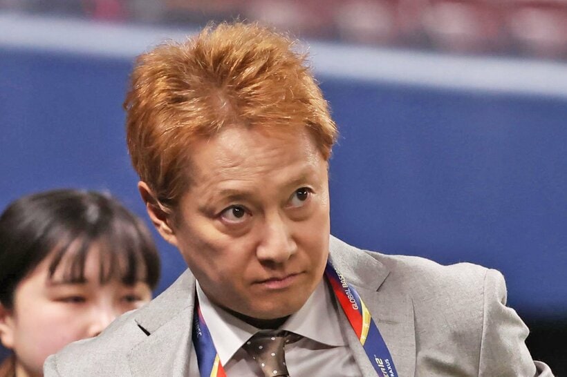 ちょうど１年前はまだ芸能人だった…