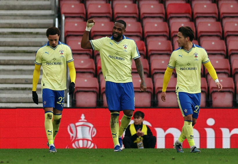 サウサンプトンの松木玖生（右＝ロイター）