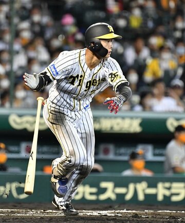  「伝統の一戦」で大暴れした阪神・小幡