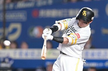 3回二死一、三塁からタイムリーを放ったソフトバンク・牧原大成