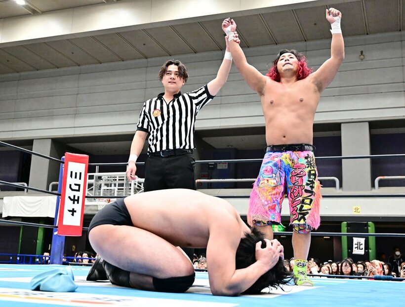 高橋ヒロムにギブアップ負けした安田優虎