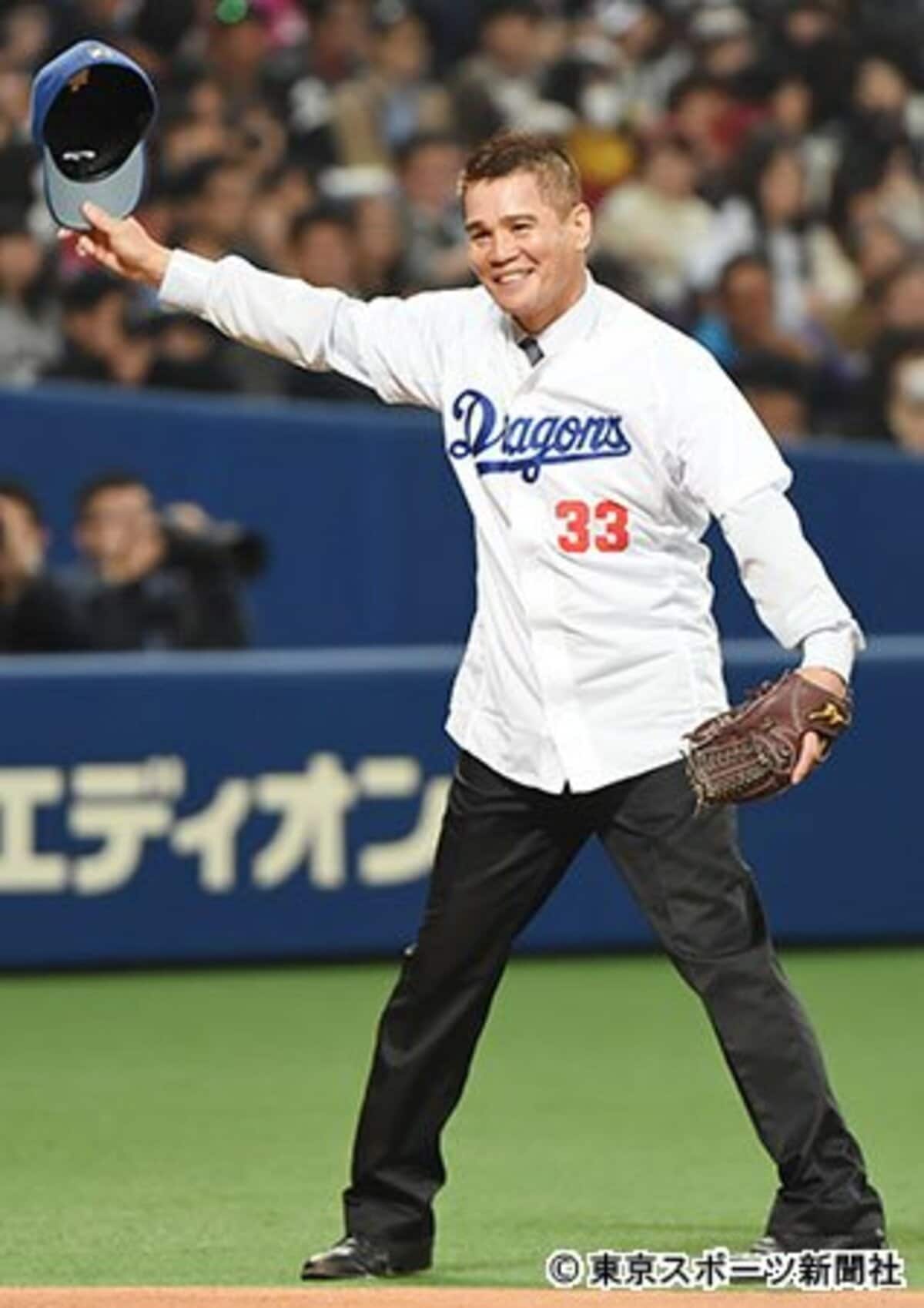 侍J強化試合】郭源治氏が始球式 “後輩”山本昌氏との思い出語る | 東