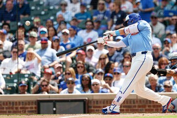 先制適時打を放った鈴木誠也（ロイター）