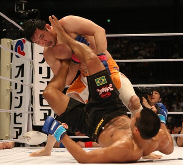 DREAM初戦はナカハラ(下)に一本勝ち(08年4月)