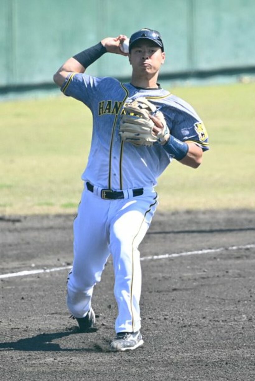  右翼での起用が増えそうな佐藤輝明