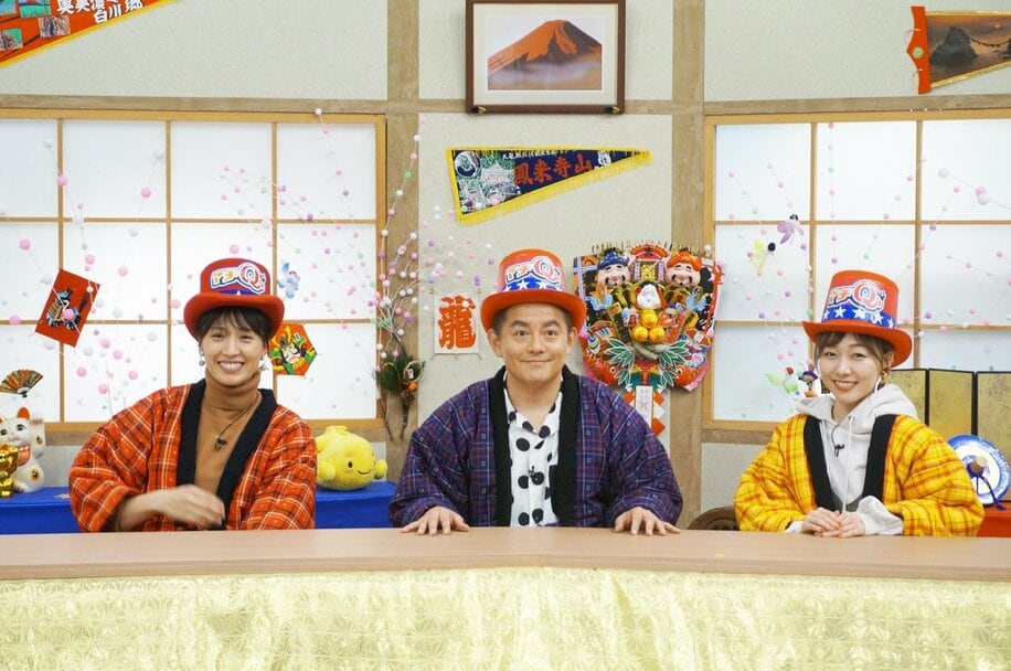  左から浅尾美和、井戸田潤、須田亜香里