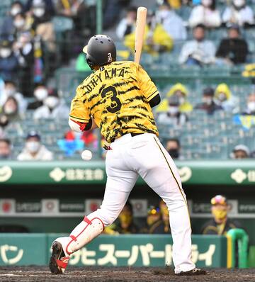  ８回、死球を受けた大山