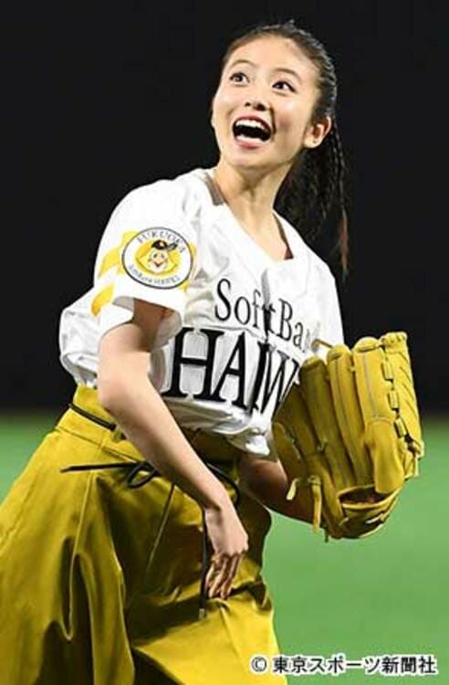 今田美桜がソフトバンク戦で大暴投「楽しかったです」 | 東スポWEB