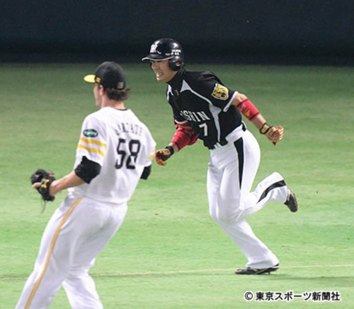 西岡の日本S反則走塁 元審判と元選手が徹底検証 | 東スポWEB